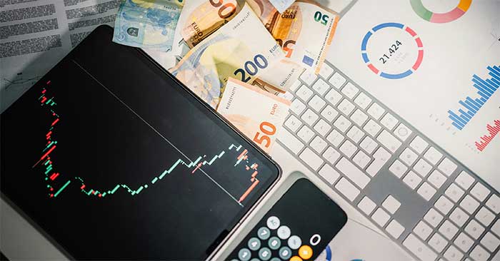  7 công cụ AI hỗ trợ lập mô hình tài chính cực tiện lợi 