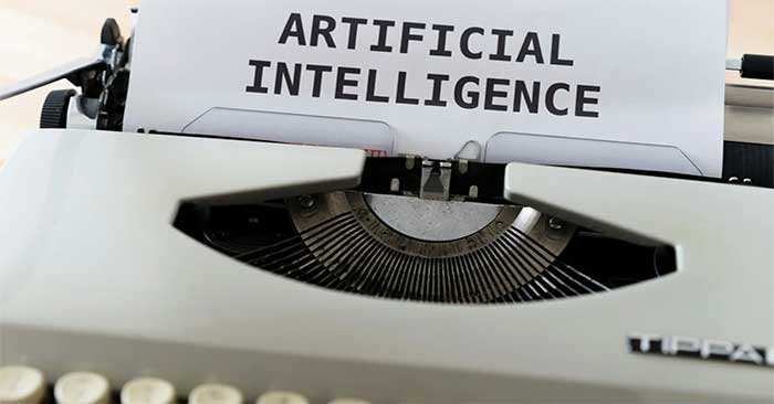  AI khiến lao động lớn tuổi phải học kỹ năng mới để giữ lấy công việc 