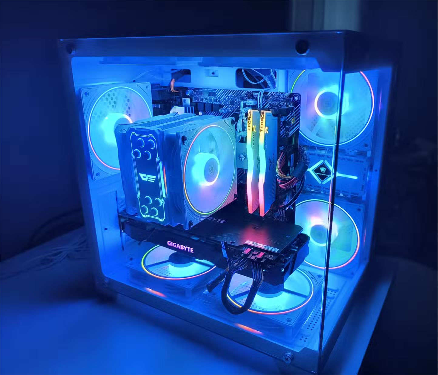  Cách ChatGPT giúp build PC giá rẻ, mạnh mẽ 
