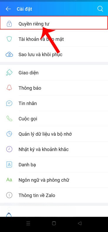 Nhấn vào mục Quyền riêng tư