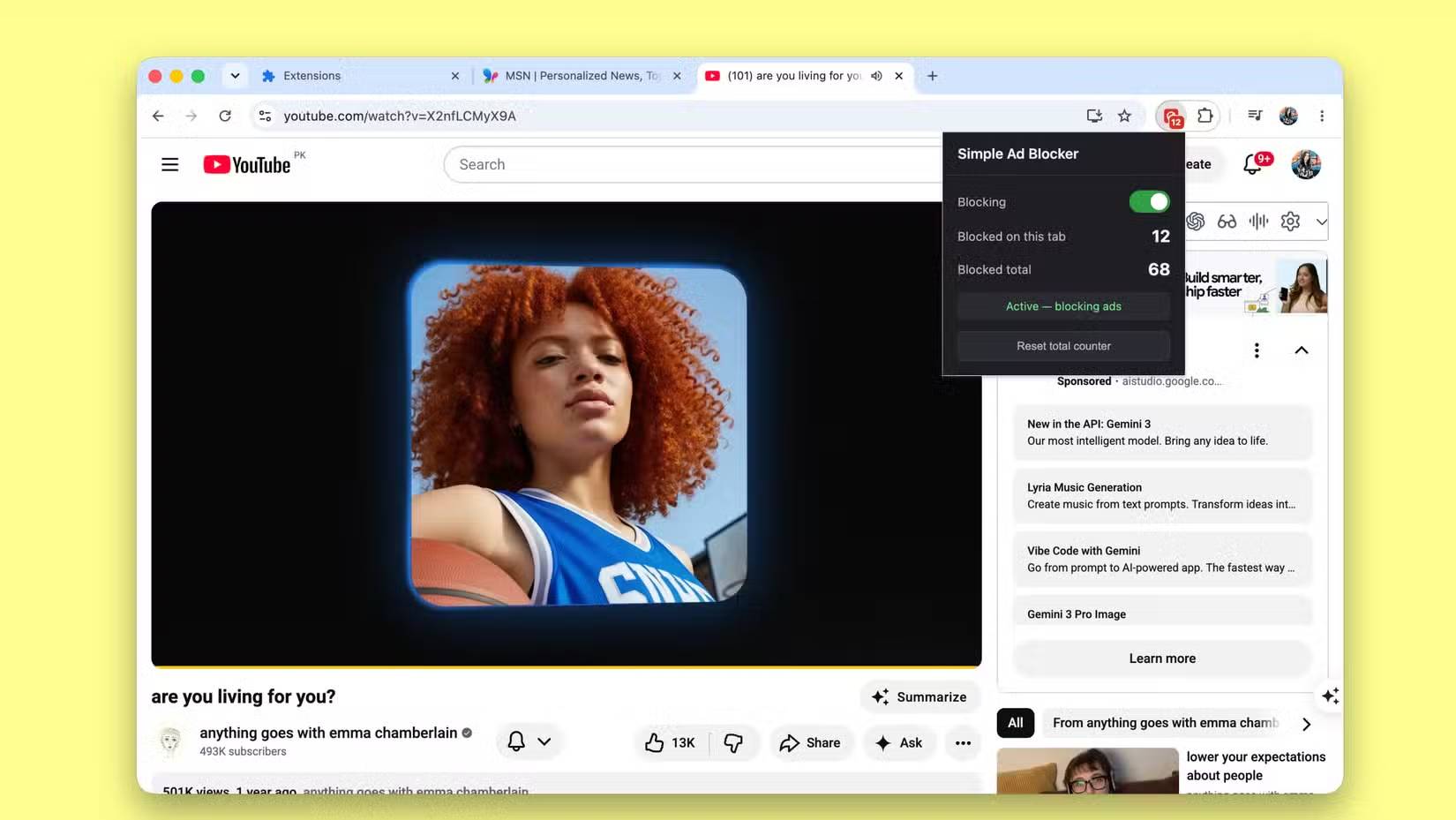 Video YouTube với cửa sổ pop-up của Simple Ad Blocker trên thanh bên Gemini, tổng cộng 68 quảng cáo bị chặn
