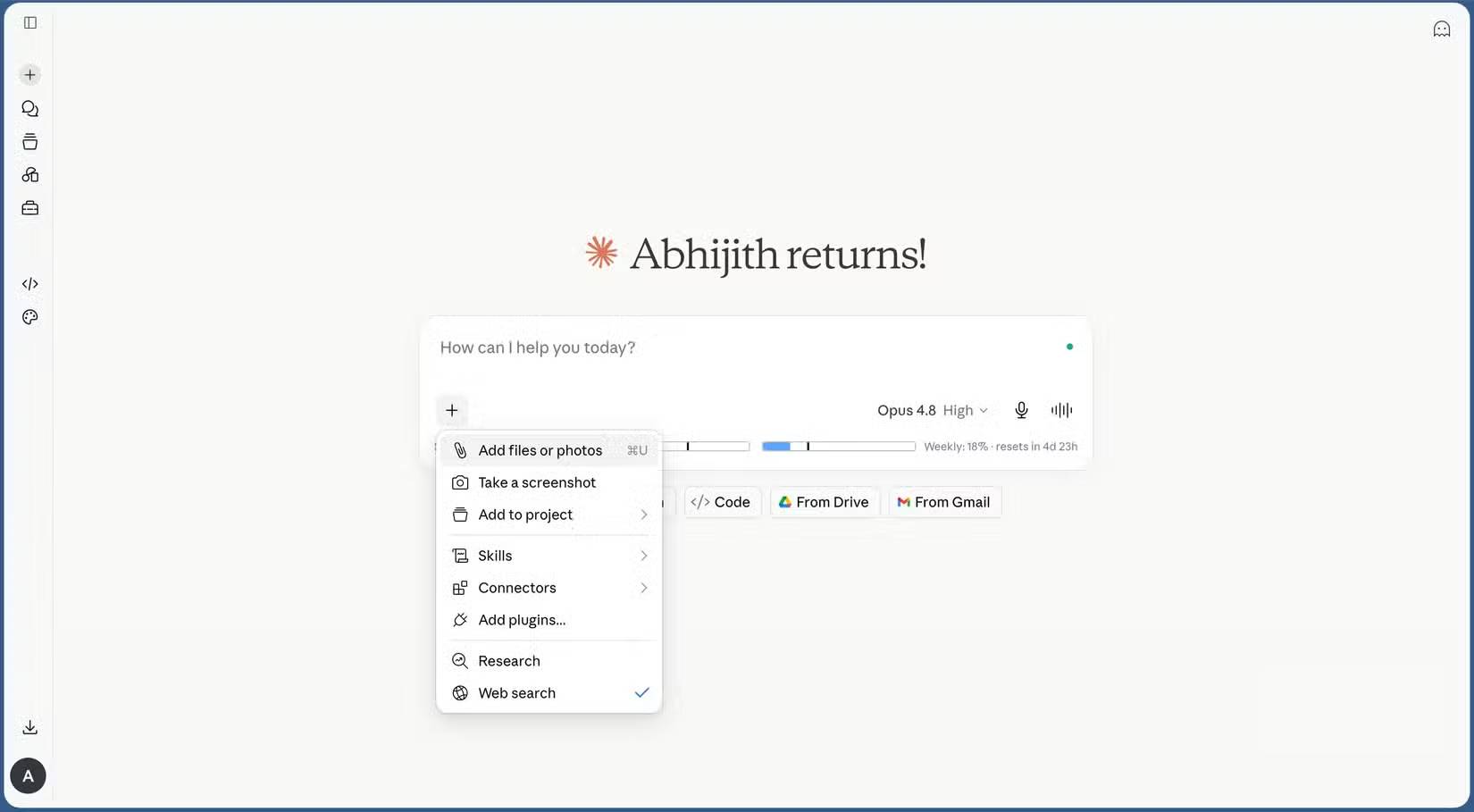 Claude Web hiển thị tùy chọn upload file và tài liệu