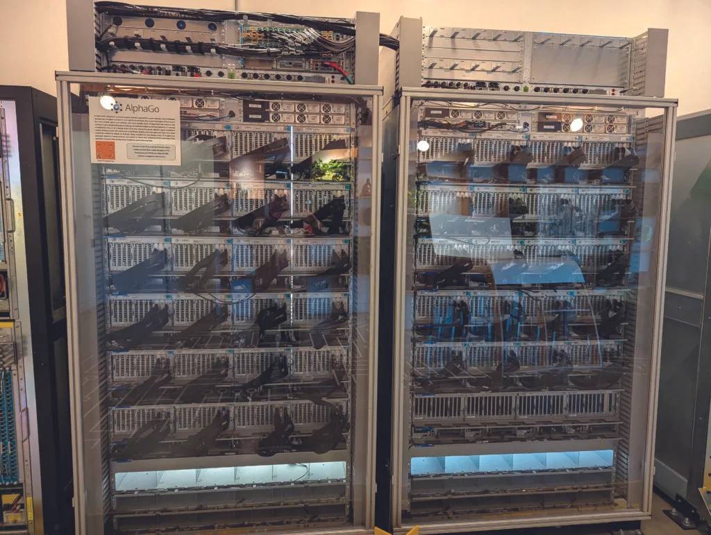 Giá đỡ máy tính AlphaGo