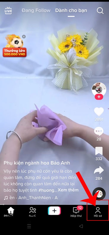Ấn vào biểu tượng tài khoản 
