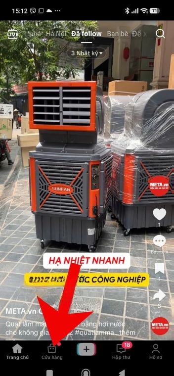 Nhấn vào mục Cửa hàng