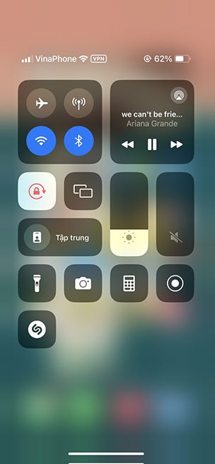 cach quay video co nhac tren iphone 2*466042
