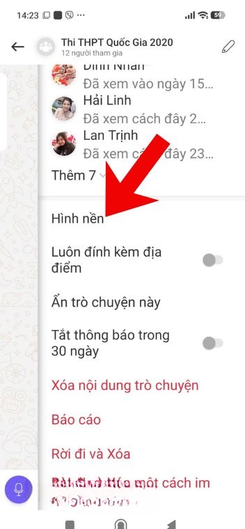 Nhấn vào mục Hình nền