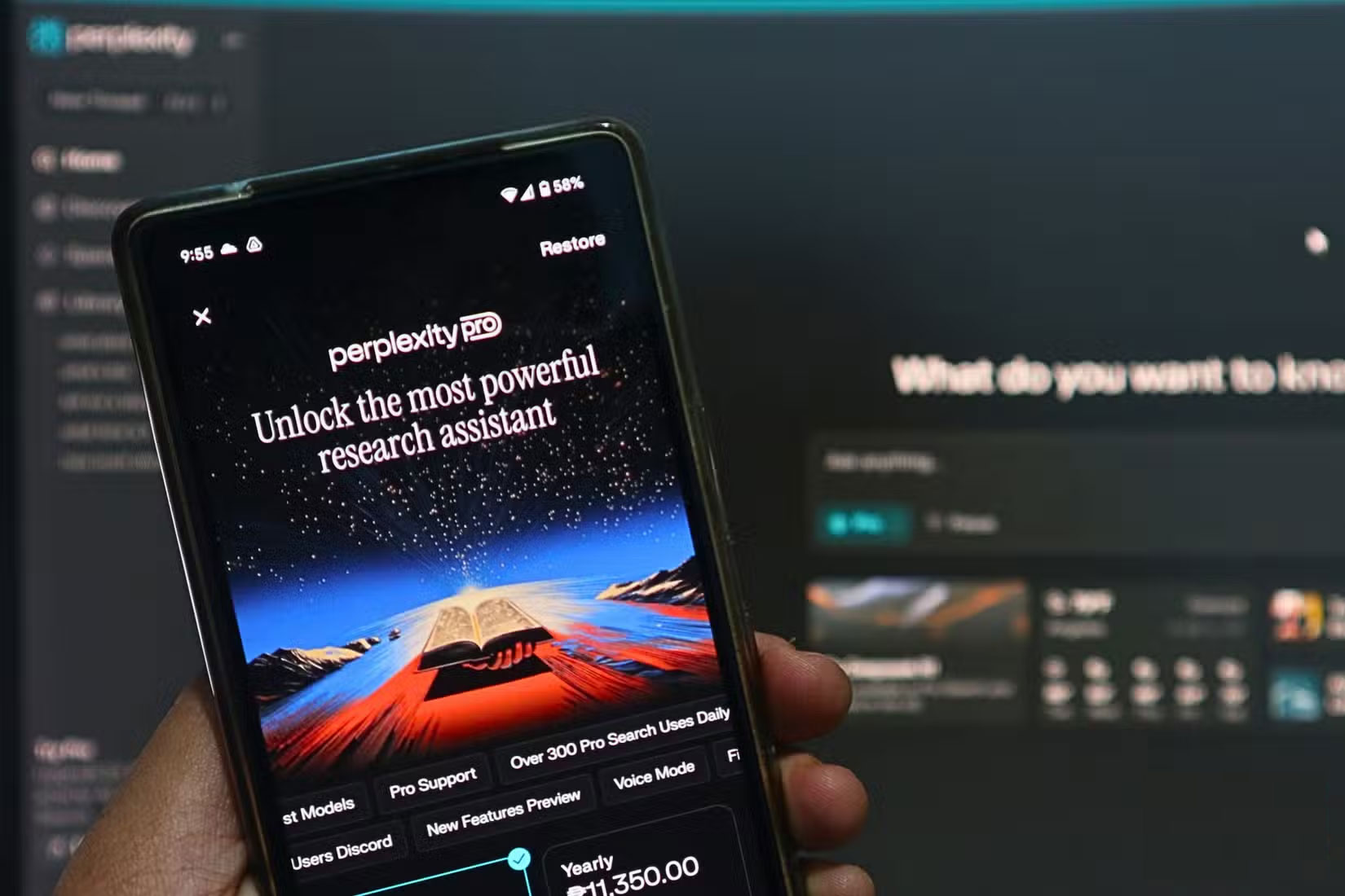 Perplexity AI trên điện thoại và trình duyệt web
