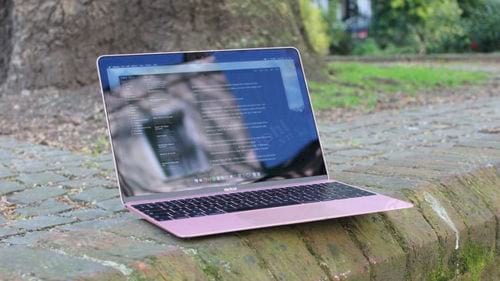 so sanh macbook 2017 va macbook 2016 nhung thay doi chat 2