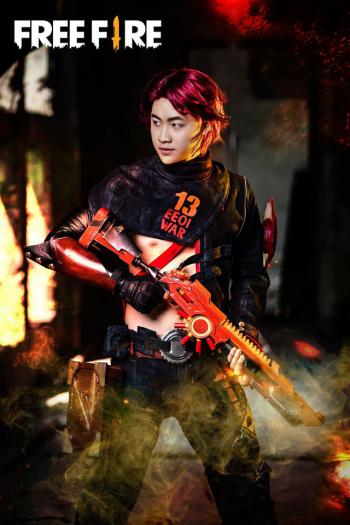 Cặp đôi trong bộ trang phục Linh Hồn Chiến Trận – Lưỡi Dao Phục Hận